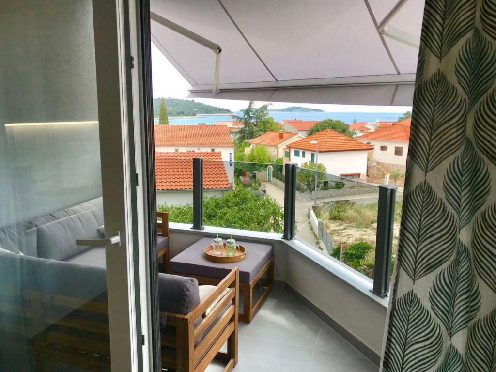 Luxury View Apartments Рогозница Экстерьер фото