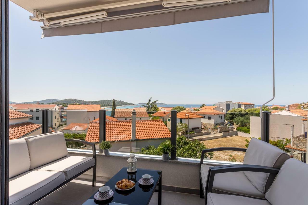Luxury View Apartments Рогозница Экстерьер фото