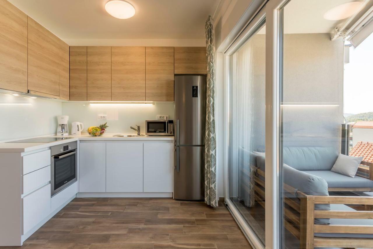 Luxury View Apartments Рогозница Экстерьер фото