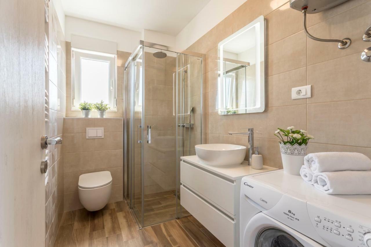 Luxury View Apartments Рогозница Экстерьер фото