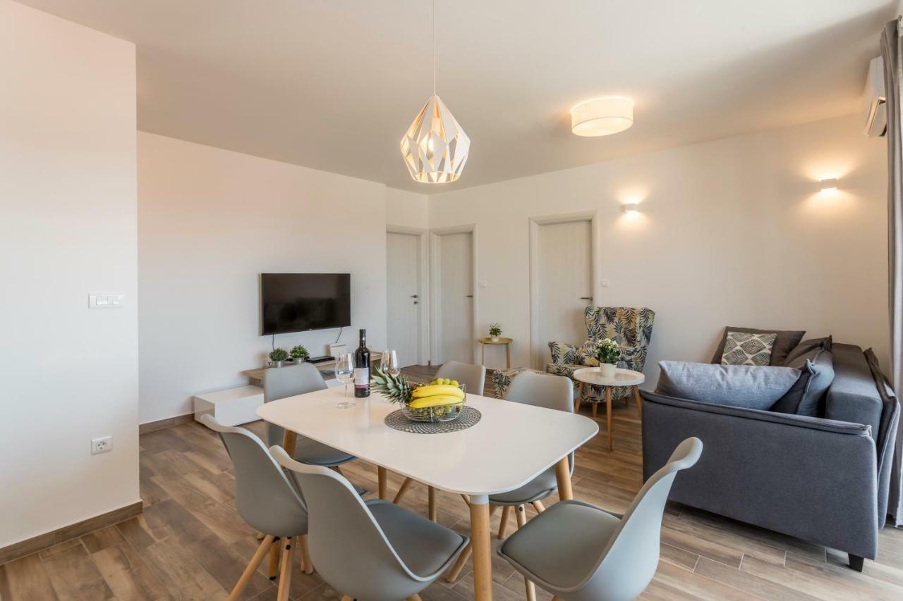 Luxury View Apartments Рогозница Экстерьер фото